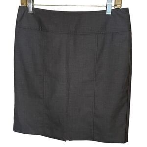 Gray Bandolino stretch pencil skirt - Size 6